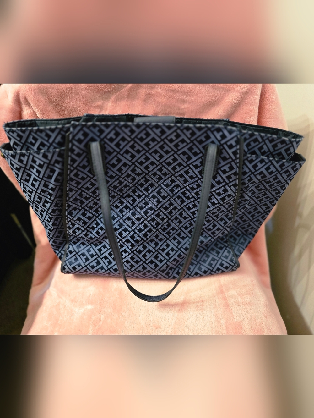 Tommy Hilfiger Navy & Black Monogram Tote / Purse - Picture 8 of 11